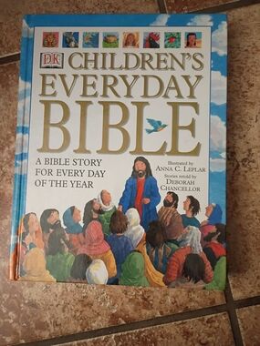Children's Everyday Bible - Illustrated Kids Bible (Blue)